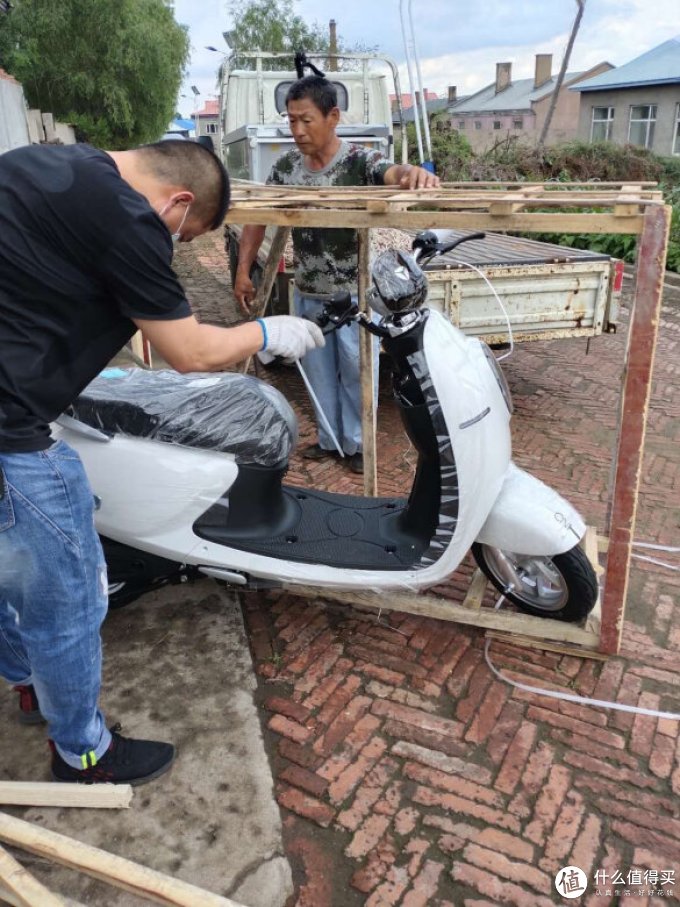 雅迪电动车