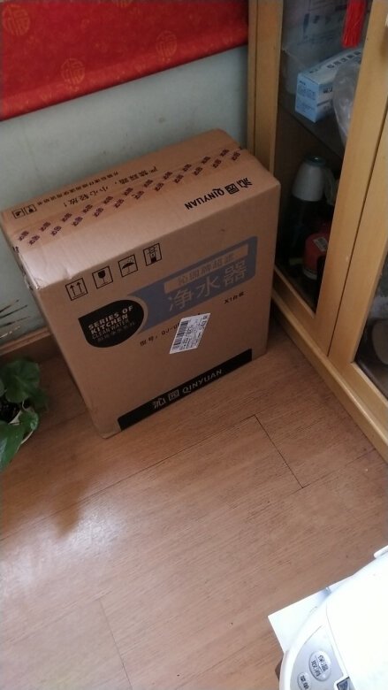 挺小巧，好看，等待师博来装，挺快的