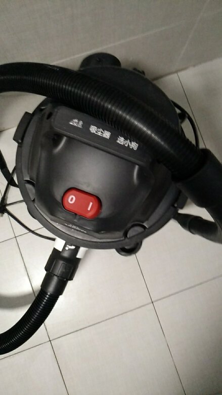 吸力大小：吸力很大噪音大小：噪音有点大