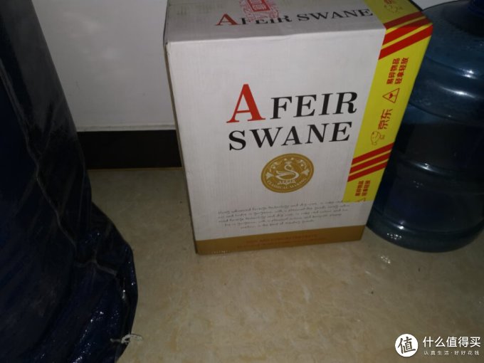 爱菲尔天鹅庄葡萄酒