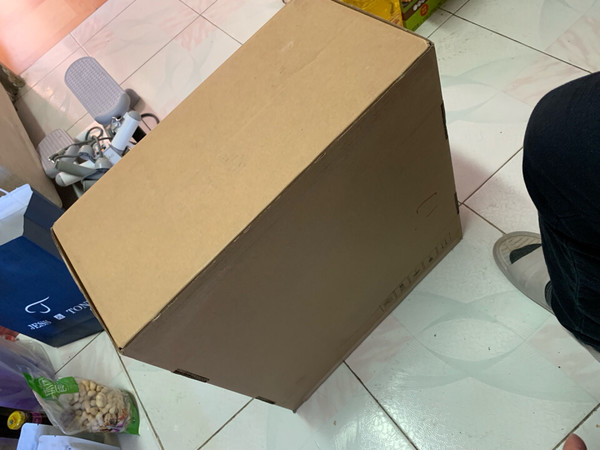 小家伙,做工上乘,动力足。白白净净,让人