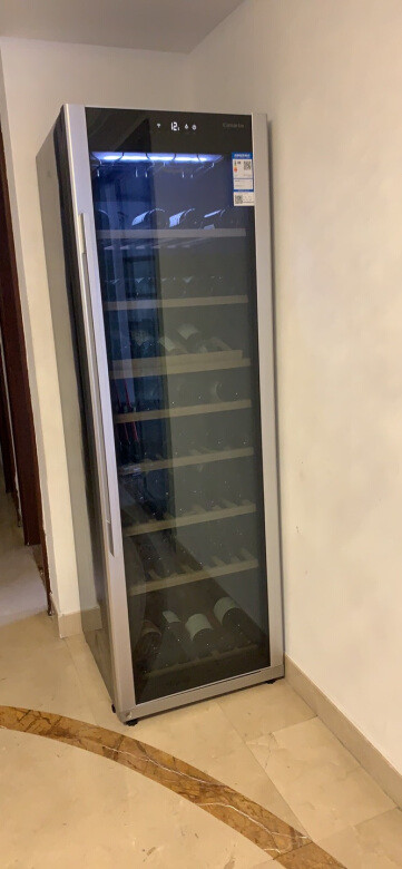 酒柜高大上，没有选错，一定要大一点才有气