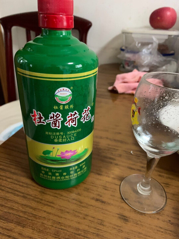 口感还行，冲着销量买的，没有同事家的好喝