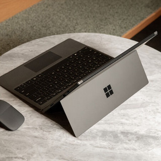 Microsoft 微软 Surface Pro 7 12.3英寸 Windows 10 平板电脑+典雅黑键盘(2736*1824dpi、酷睿i5-1035G4、8GB、256GB SSD、WiFi版、亮铂金、PUV-00009)