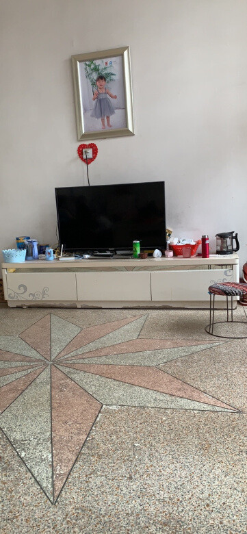 
老公买的，夏天总需要喝水，又用不香喝白