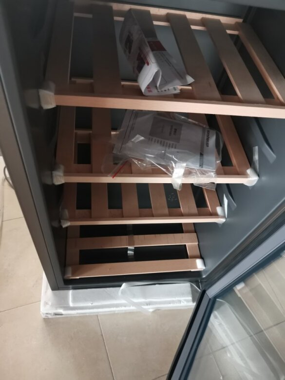 很漂亮，很规整，放到储藏室很合适。