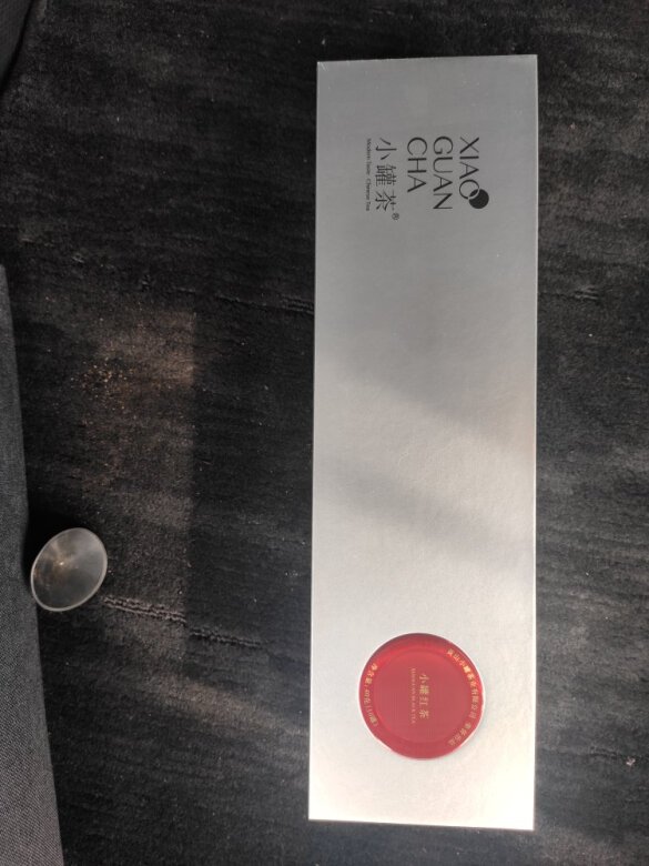 包装:这包装是*级的,颜色合适,做工精细