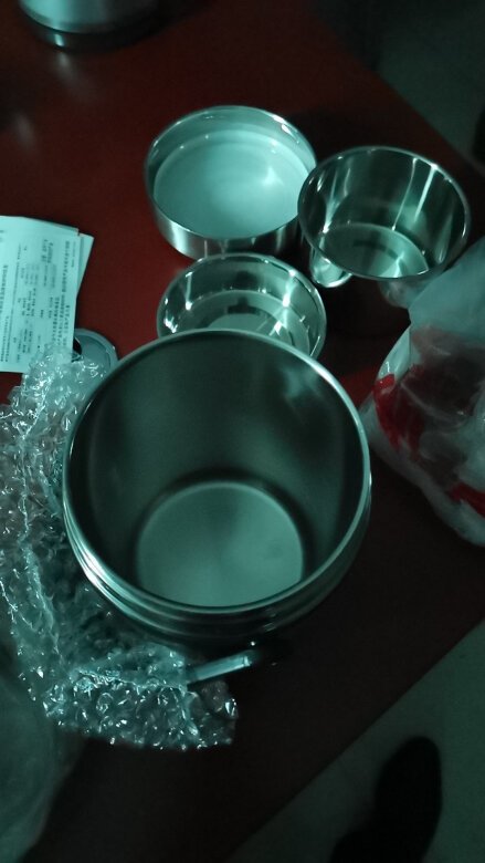 实物很厚实，两个人应该够用了，外出旅行必