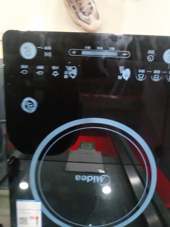 这款电磁炉，款式很好，火力迅速