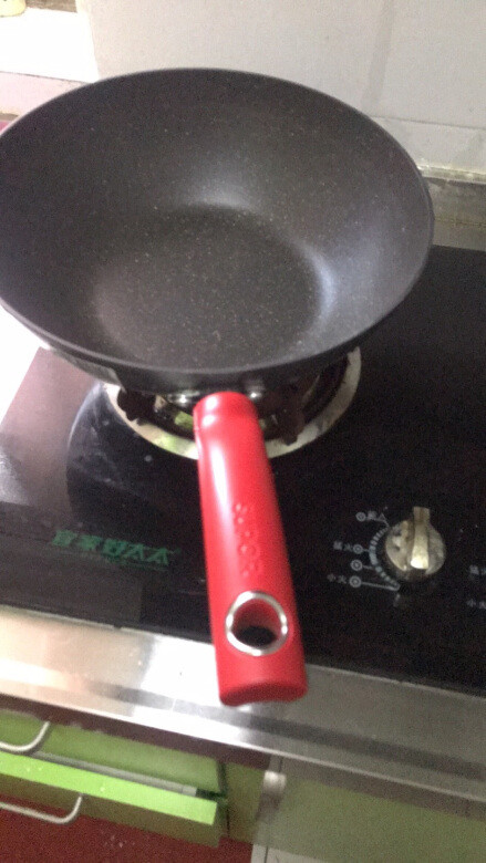 好期待这个锅,可评论炒鸡蛋可以不放油,很