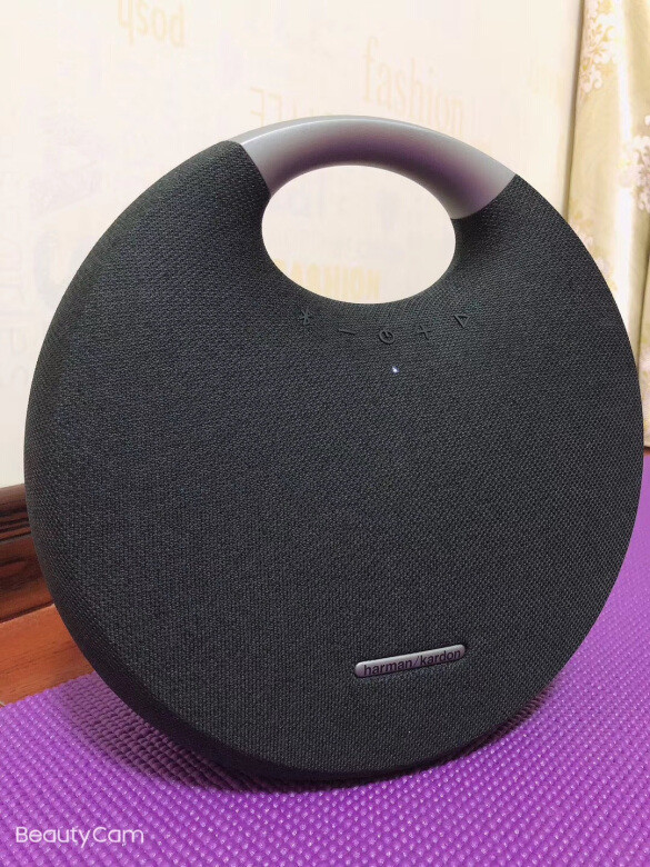 音质音效不错，放在汽车比汽车音响效果还要