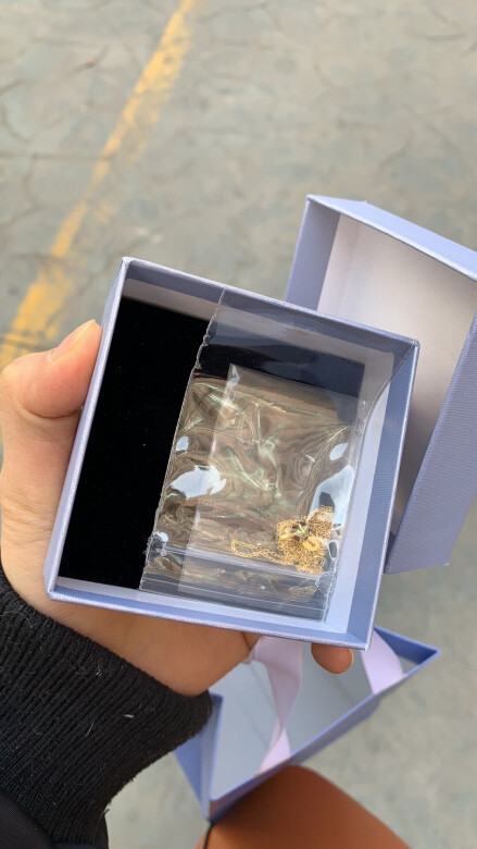 
提个建议啊，好歹也是个品牌，就不能包装