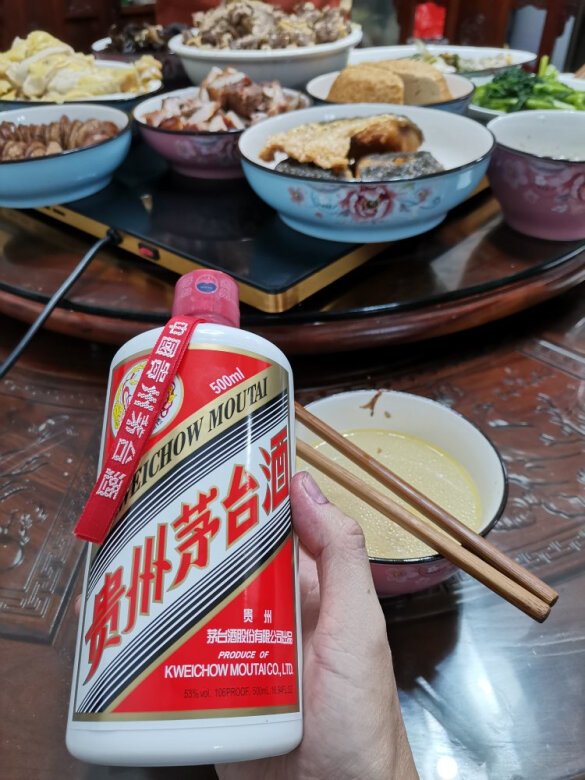 珍酒珍藏，这一批小批量罐装，经销商包销的
