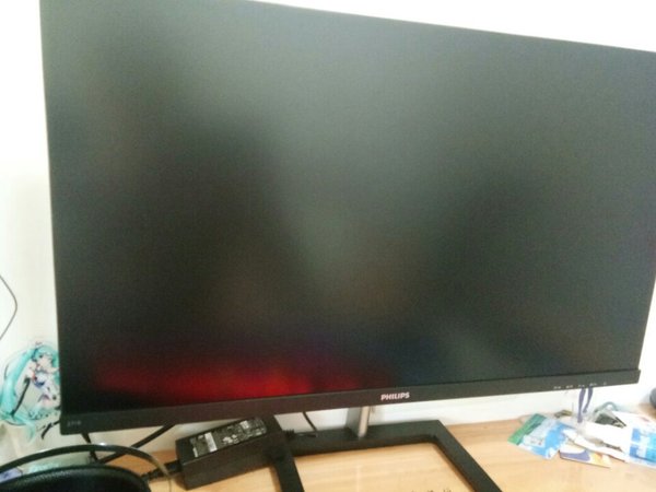 外形外观:窄边框看着确实舒服尺寸大小:2