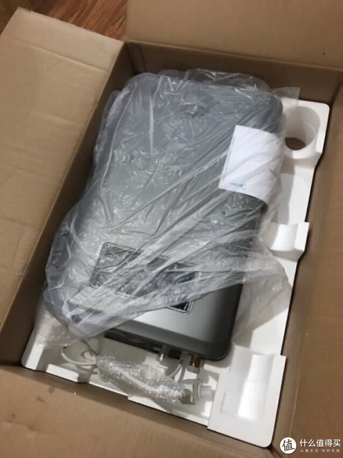 美的燃气热水器