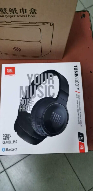 做工质感:很有质感,喜欢音质音效:很好以