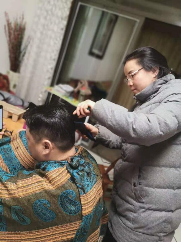 蛮好用的，已经剃了五六次了，很容易学会用