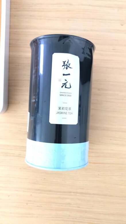 茉莉花的香味比较清淡，香味也很好闻，很喜