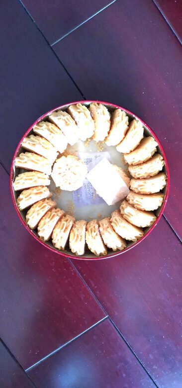 的确很酥，黄油味道十足，还不是很甜，是非