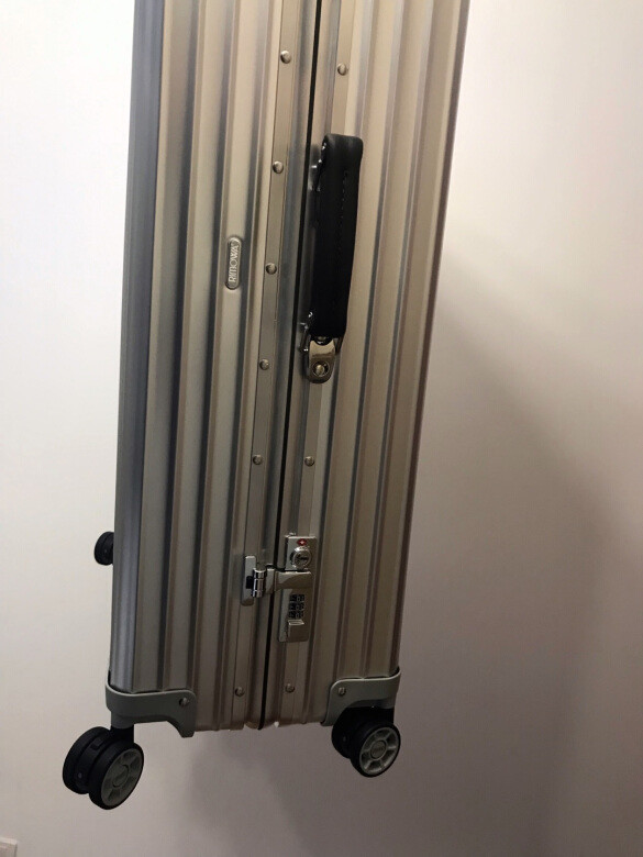 RIMOWA CLASSIC FLIGHT系列97177004 托运箱拉杆箱32寸银色【报价价格 