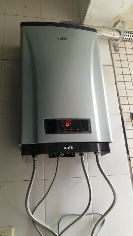外形外观：不错，挺漂亮的。恒温效果也好，