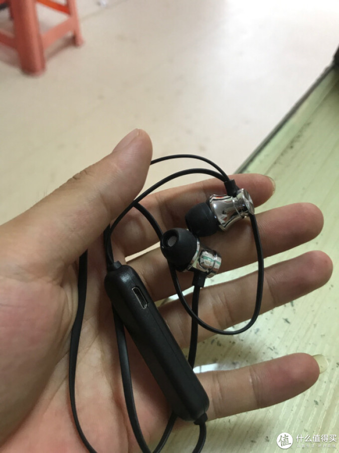 轩云绝世蓝牙耳机