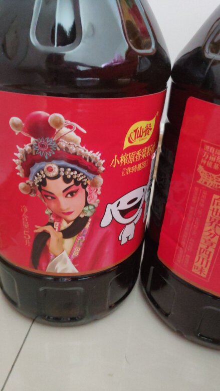多次购买，有菜籽油的浓香，炒菜的颜色金黄