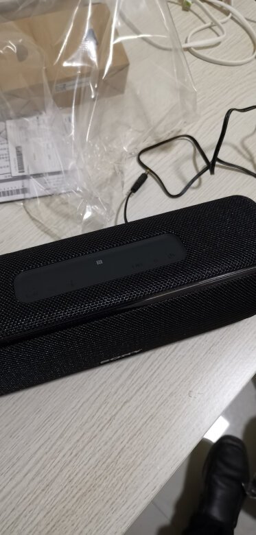音质不错，特别是低音杠杠滴。外观大小合适