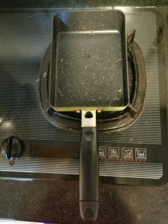 买来给孩子做蛋饼的，大小正合适一张就够，