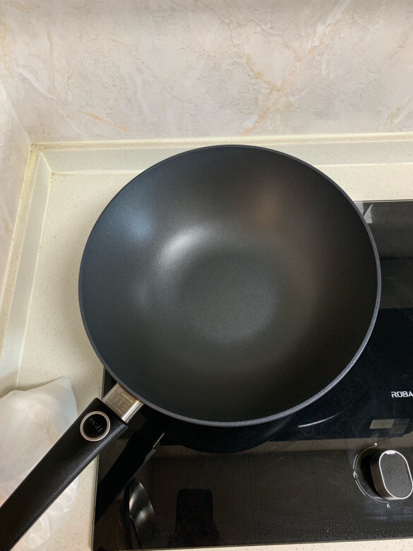 现在用这个锅已经好多年了，这是第三个了，