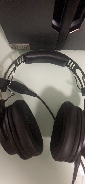 音质音效:还可以做工质感:不错舒适度:舒