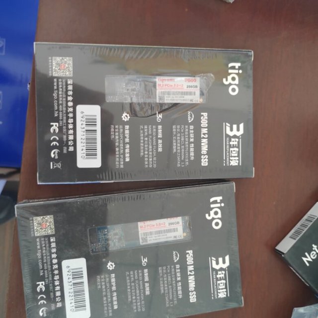 固态硬盘不错，一直在购买这个牌子的，性价