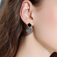 Doulaimei 都来美 S925 纯银针黑色简约耳环