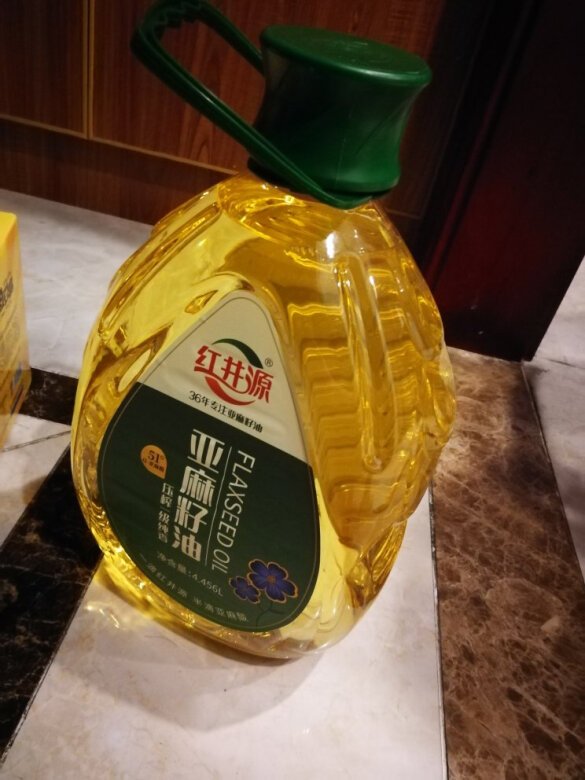 亚麻籽油炒菜真的好，油烟好少，对身体也是