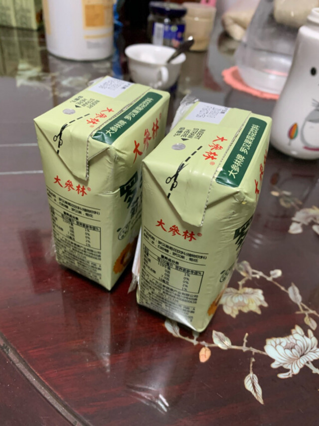 包装很好运输，没有出现问题。就是有两盒涨