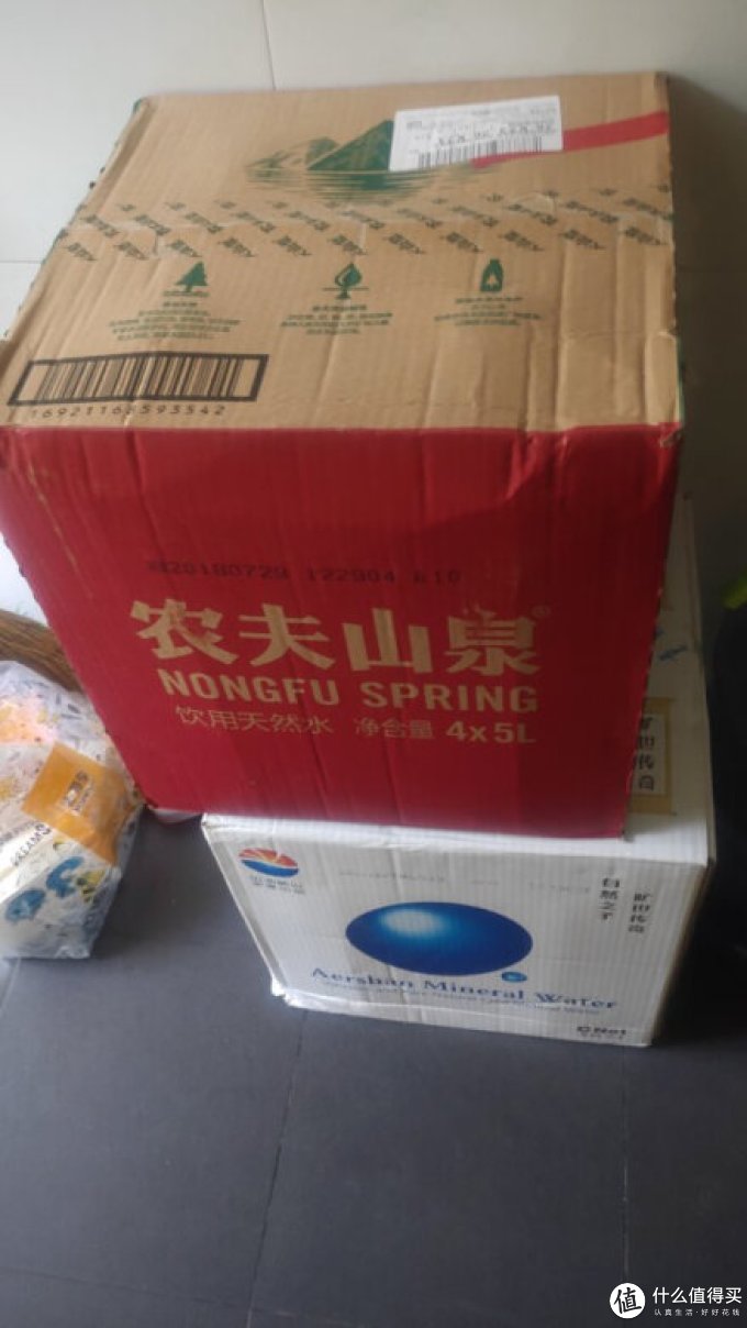 阿尔山矿泉饮用水