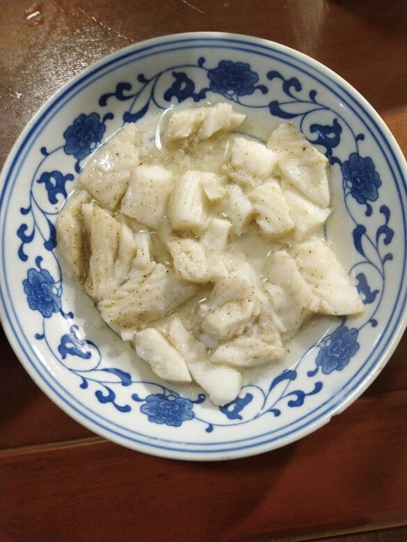 
到的时候是冰冻的，新鲜有保障。袋子里是