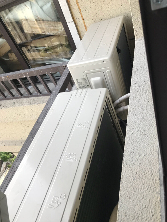 
外形外观：外观大气耐看冷暖效果：出风口
