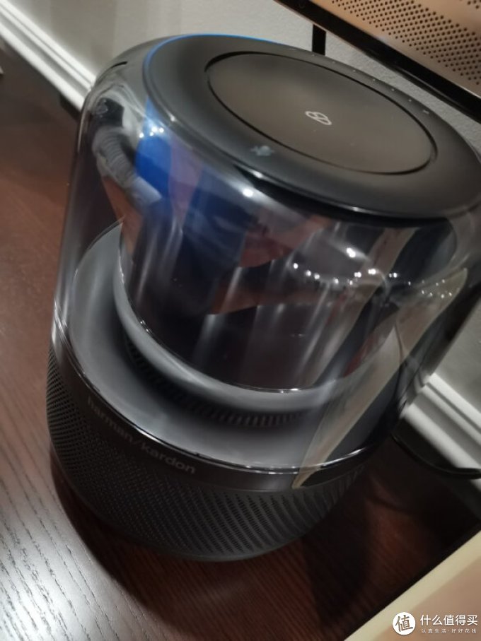哈曼卡顿蓝牙音箱