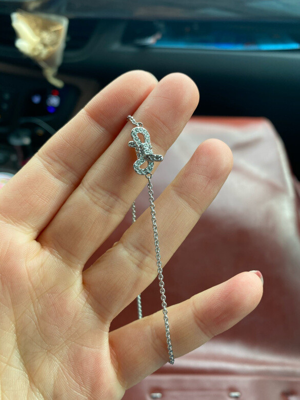 送给亲爱的朋友的生日礼物，作为精致女孩怎