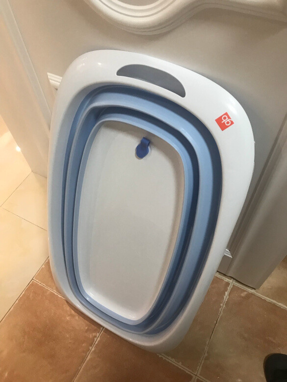 折叠浴盆，买来给宝宝洗澡用的，不占地方，