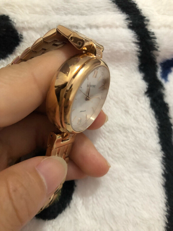 手表还可以，就是太厚了点