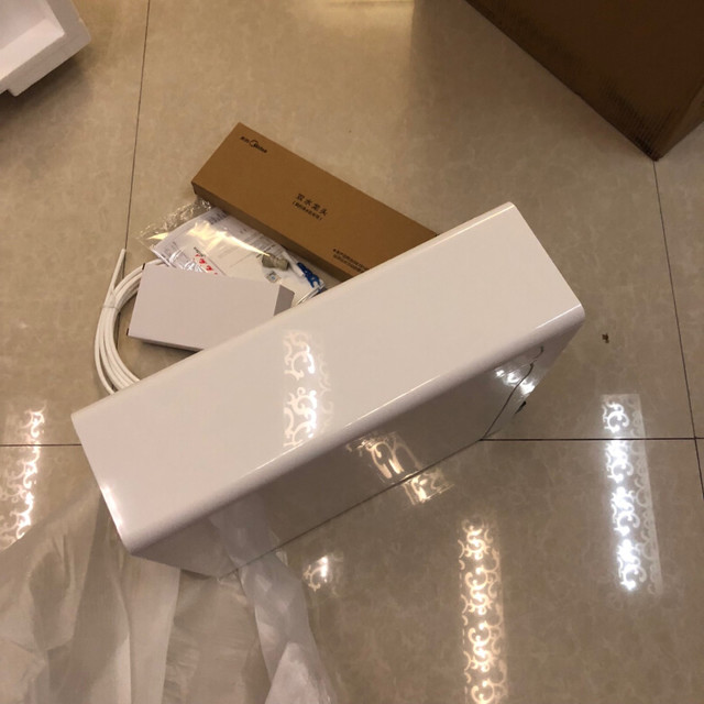 外观很漂亮,时尚,机子也不占地方