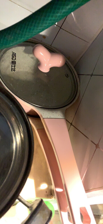 质量不错，不会糊锅，给孩子做饭很适合
