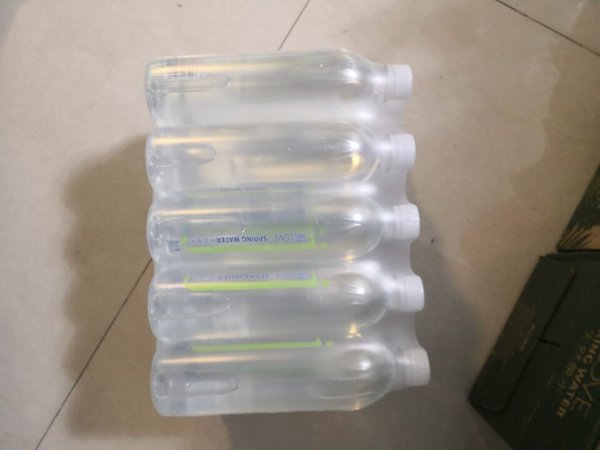 包装完好，口感不错，喝起来很细绵柔和。
