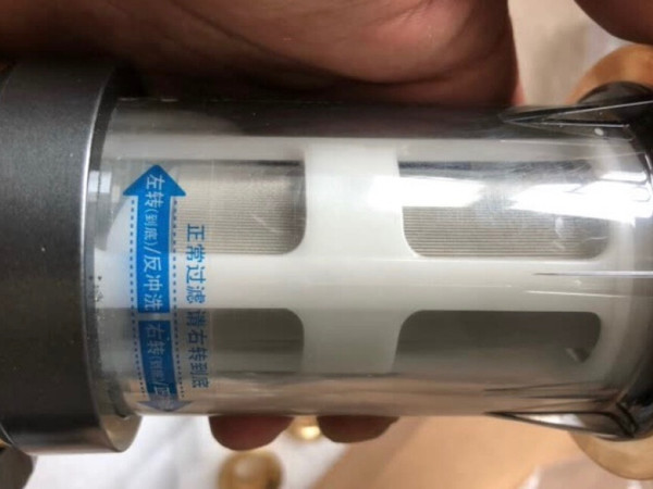 做工不错,带压力表,包装也好,配件也很齐