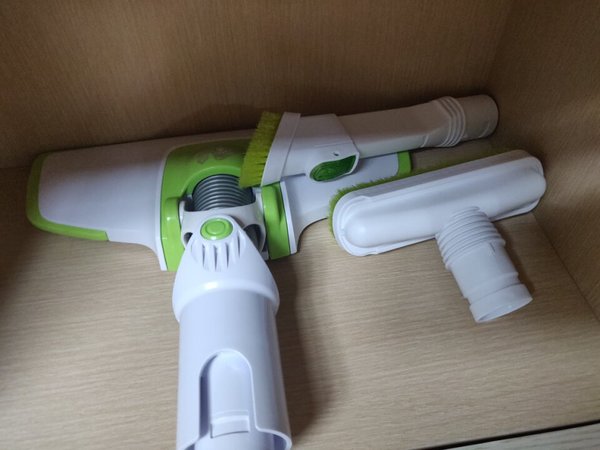 小狗吸尘器真的是超赞，线足够长，吸力强劲