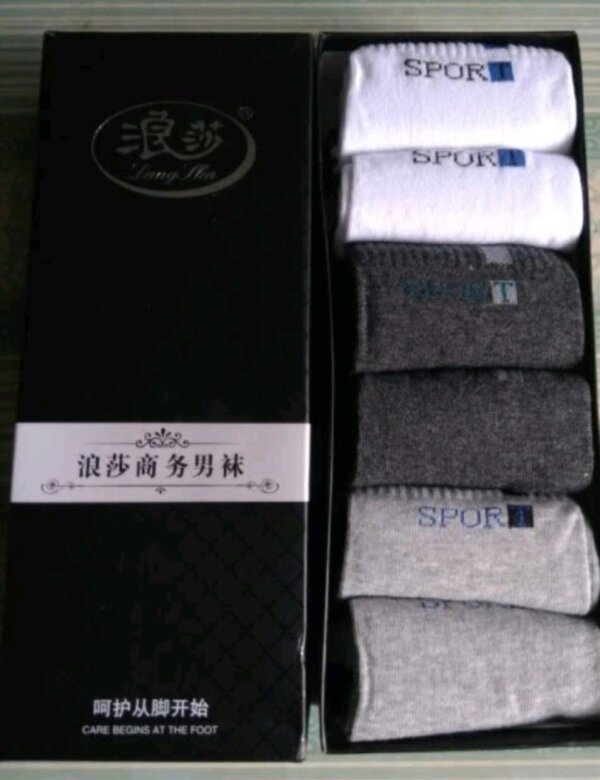 实惠,价格便宜,质量还好,毕竟价格在那里