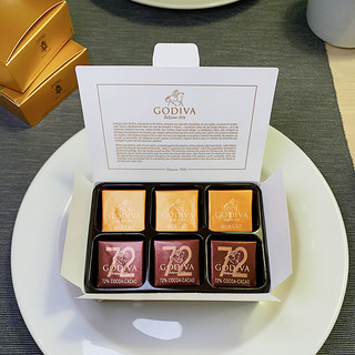 GODIVA 歌帝梵 carres 巧克力礼盒 2口味 30g（72%黑巧+30%牛奶巧)