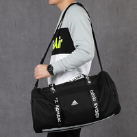 Adidas阿迪达斯队包男斜挎包单肩包手提旅行桶包行李运动包FJ9352